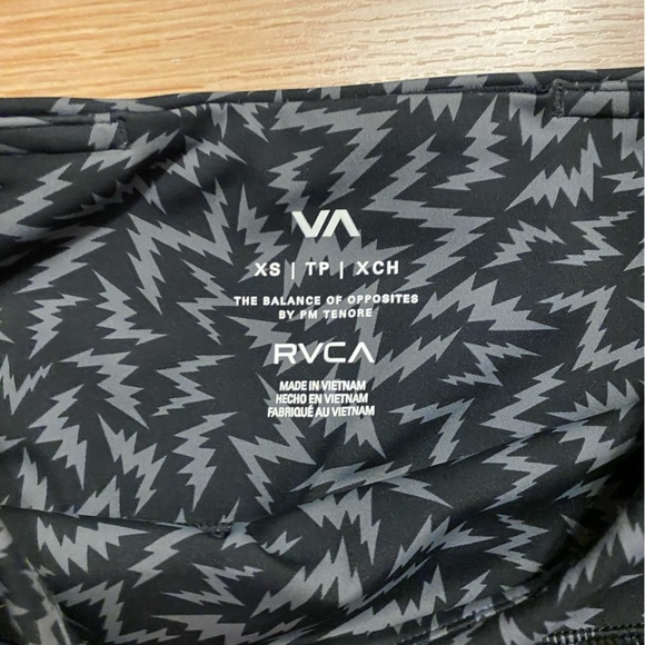 RVCA printed leggings size XS - Picture 3 of 4